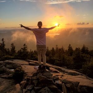 Meet your Posher, Logan